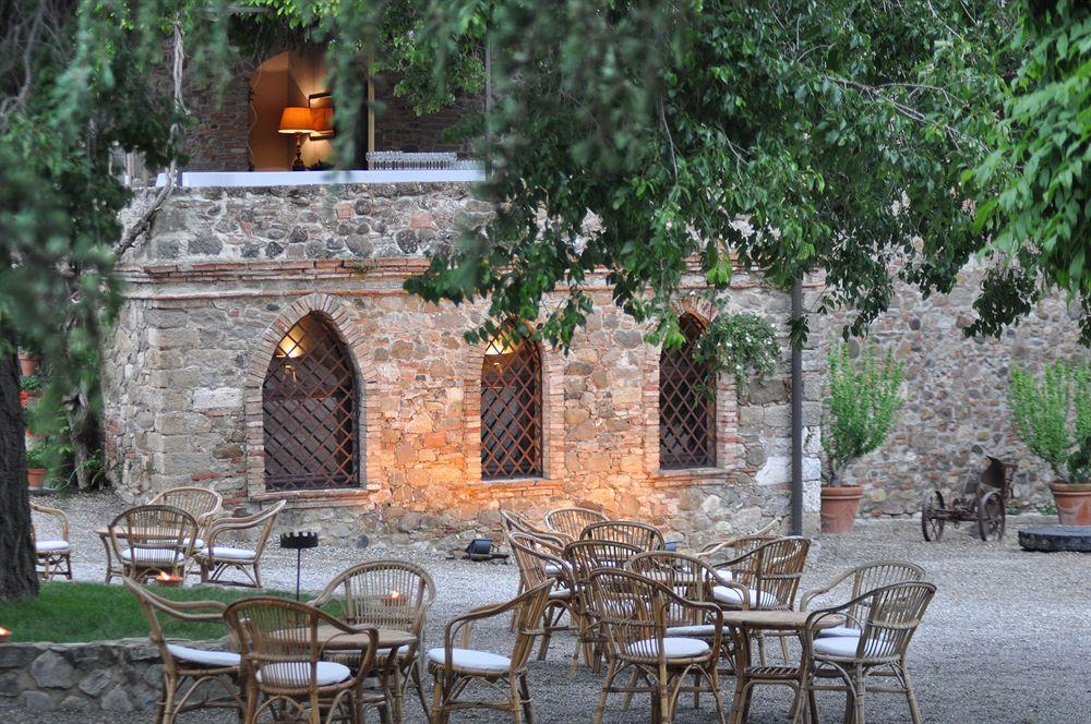 ホテル Borgo Castelvecchi Residenza Depoca ラッダ・イン・キアンティ エクステリア 写真
